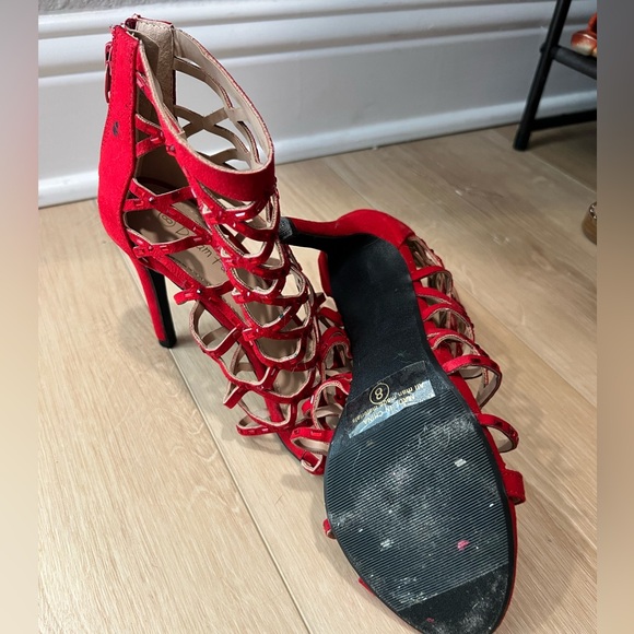 Dream Paris Red Heels - Picture 3 of 5